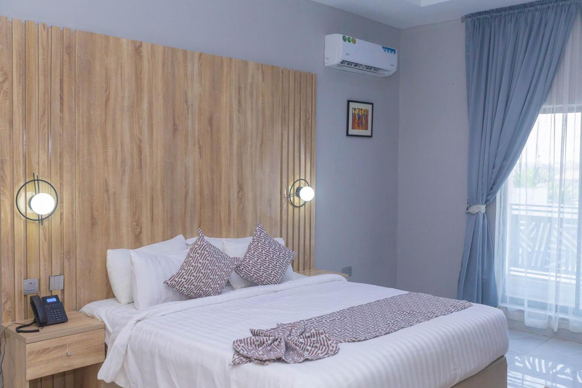 Ojaja Suites By Perennia Akure Zewnętrze zdjęcie