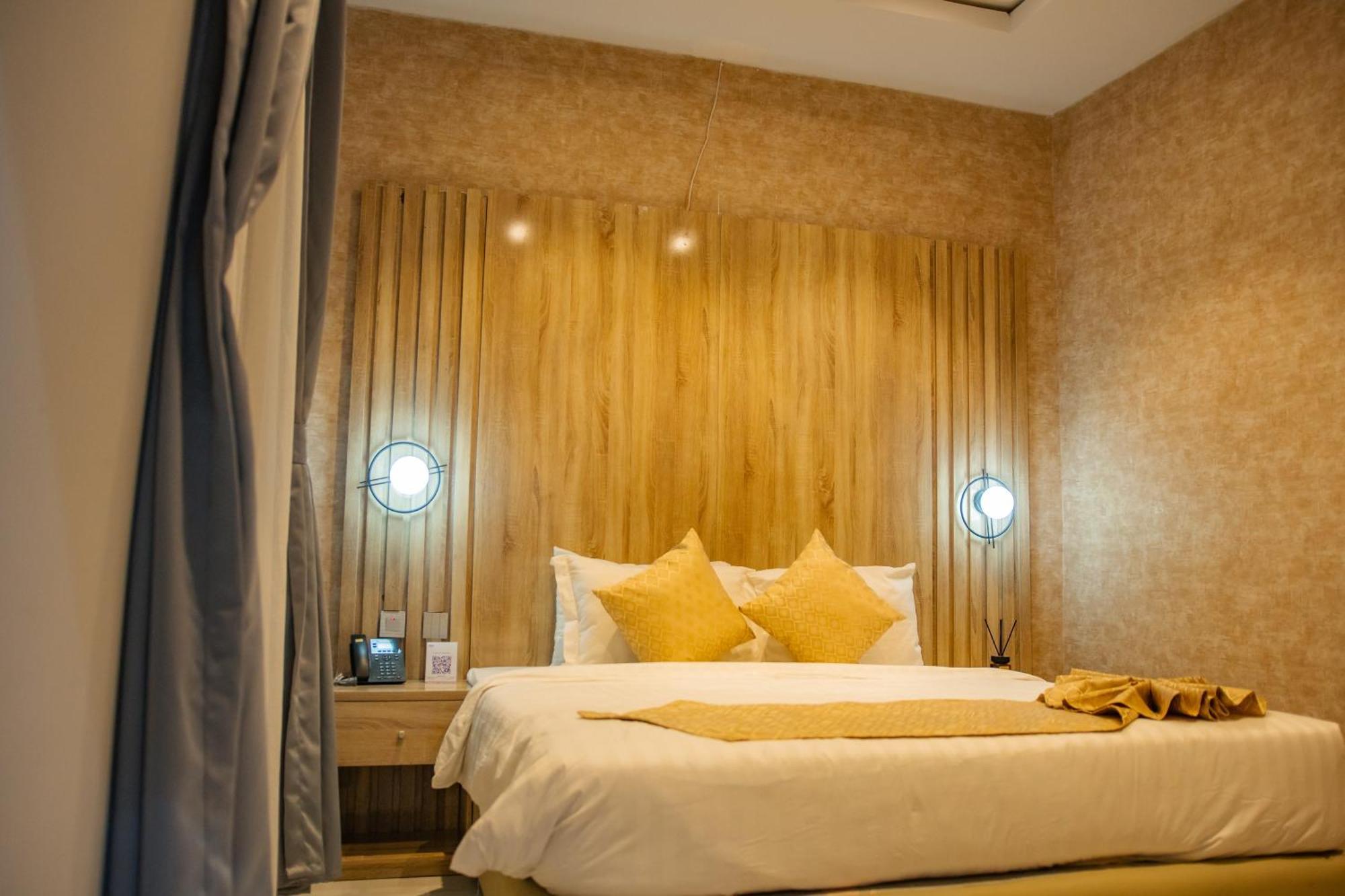 Ojaja Suites By Perennia Akure Zewnętrze zdjęcie