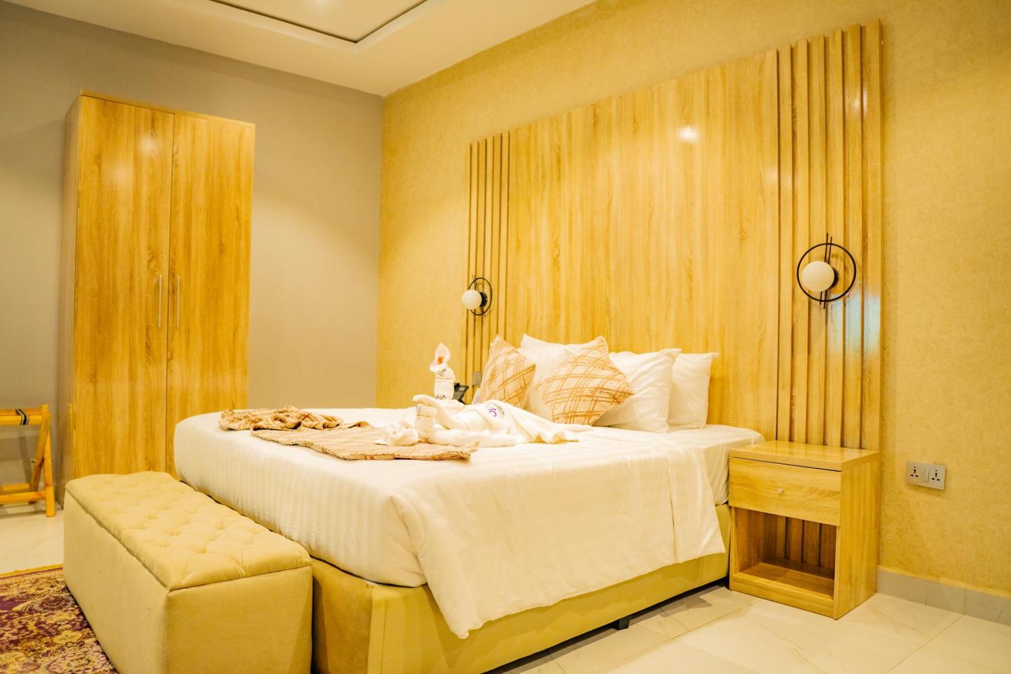 Ojaja Suites By Perennia Akure Zewnętrze zdjęcie