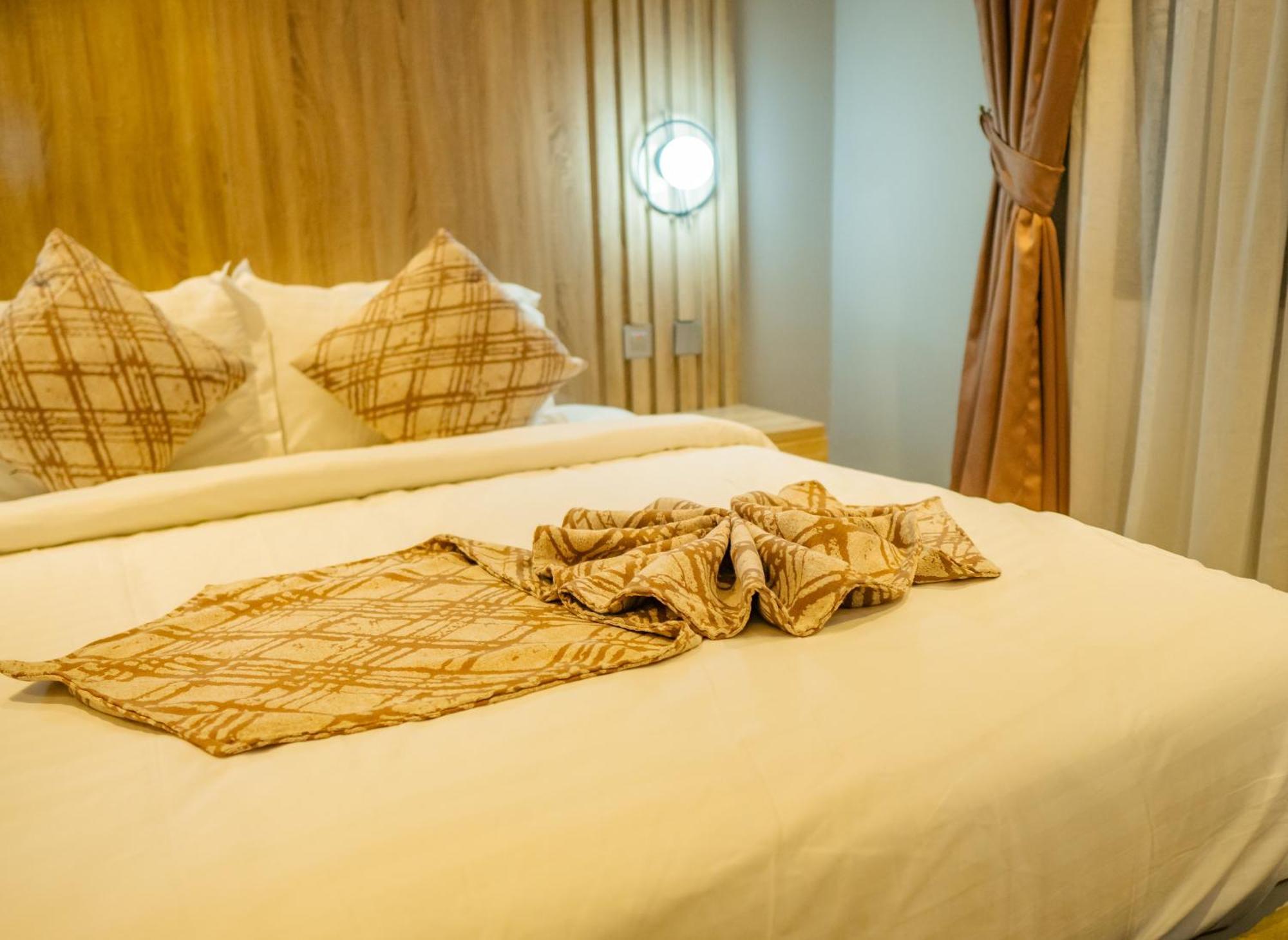 Ojaja Suites By Perennia Akure Zewnętrze zdjęcie