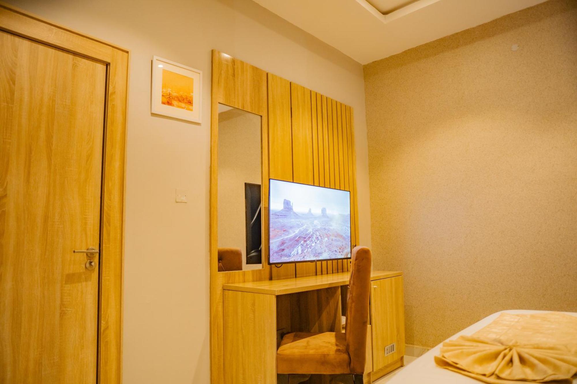 Ojaja Suites By Perennia Akure Zewnętrze zdjęcie